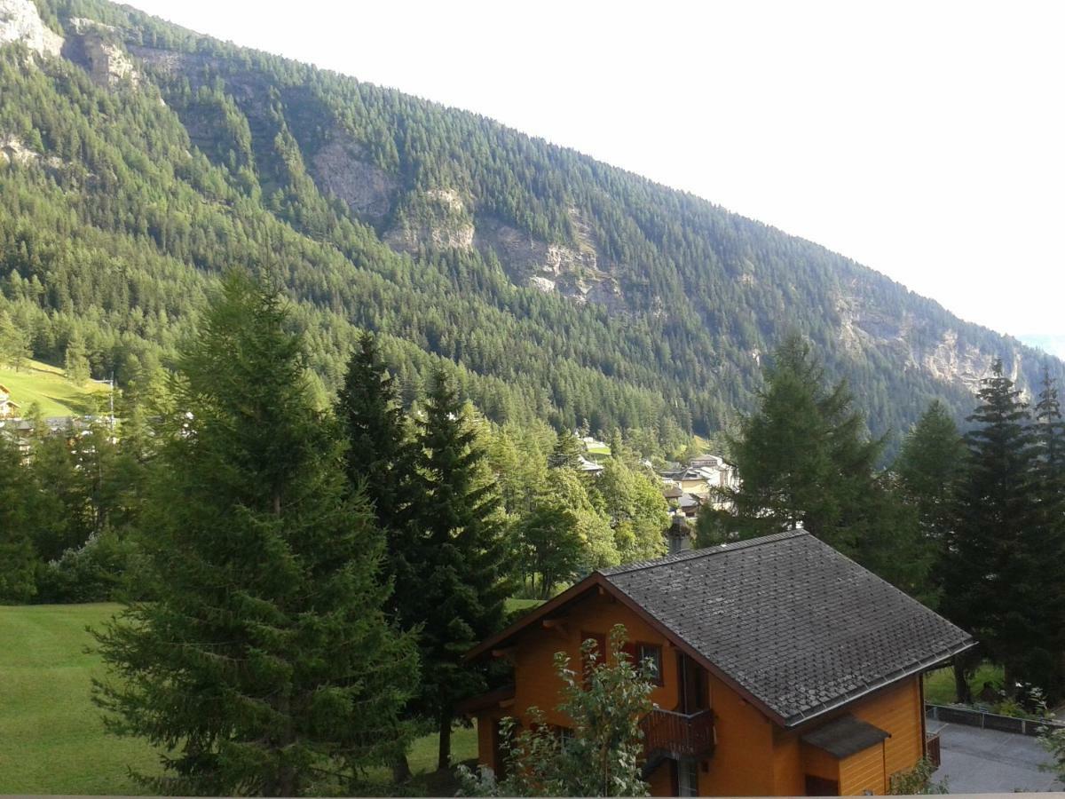 2,5 pces Accueillant comme à la maison Leukerbad Esterno foto